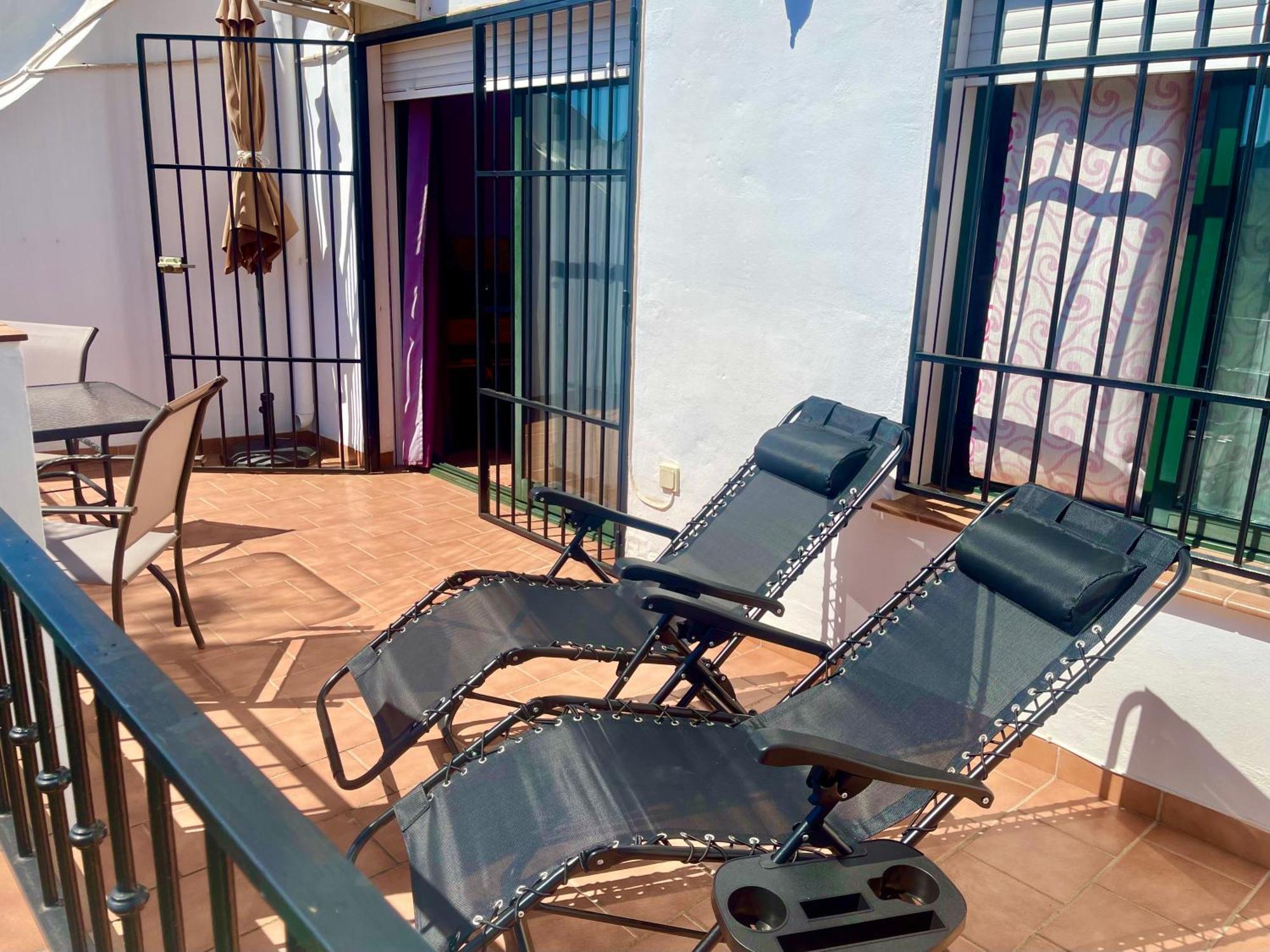 Apartamentos Axarquia , Frigiliana, Terraza Privada Con Vistas A La Montana Rio Y Al Mar Exterior foto